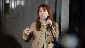 cfk-apunto-contra-el-partido-judicial-y-los-acuso-de-monigotes-del-poder-economico.jpg