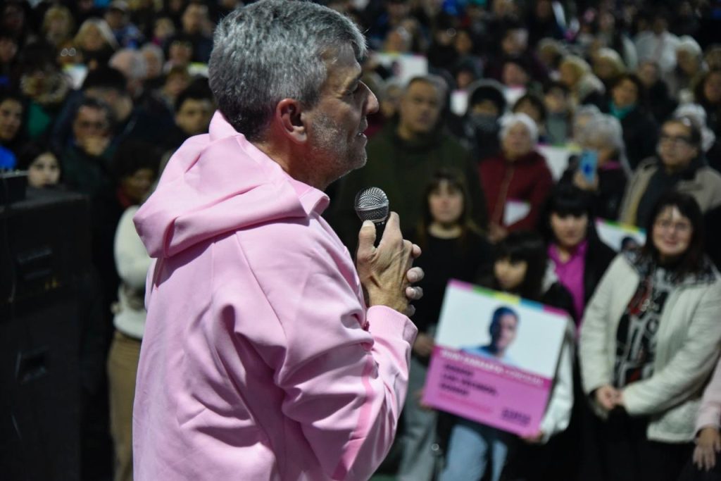 “No vamos a permitir que sigan rompiendo Hurlingham” Zabaleta lanzó su lista con fuerte respaldo vecinal
